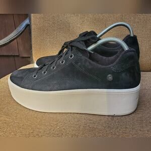 Martha Stewart x Skechers Plateau women's size 9.5 black white